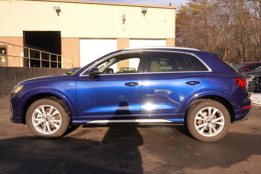 used 2024 Audi Q3 car, priced at $35,998