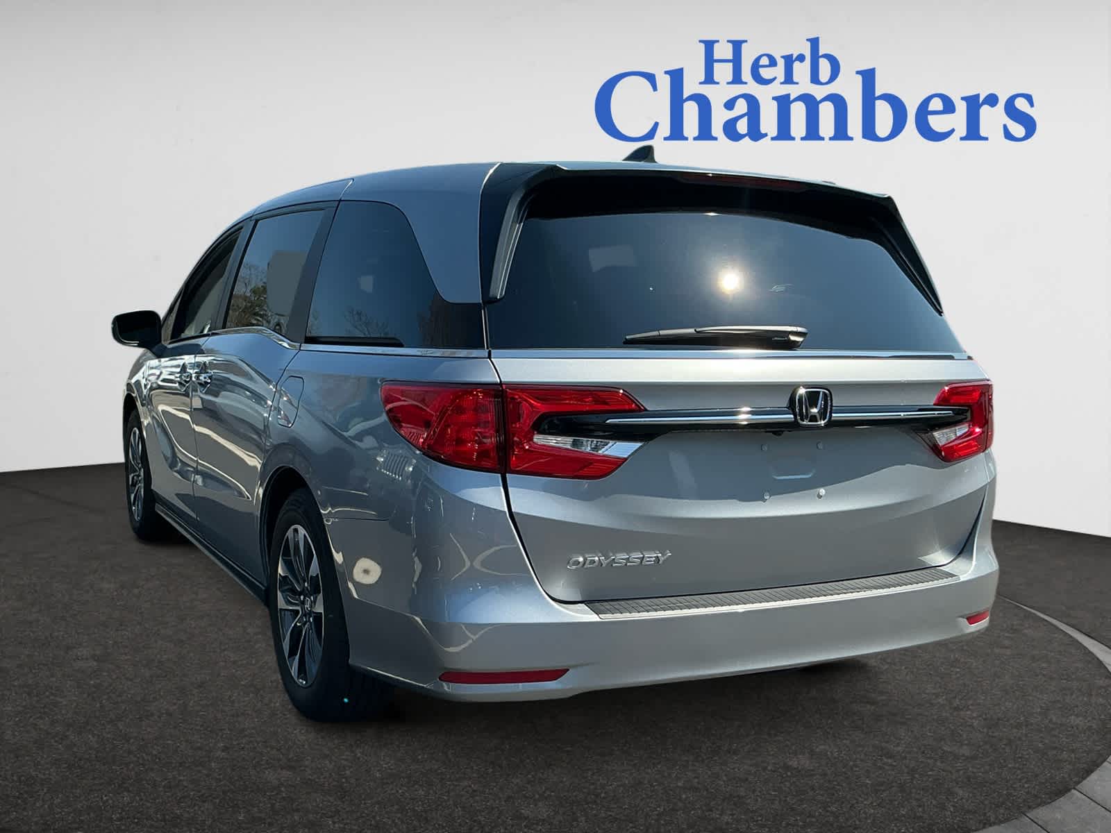 used 2024 Honda Odyssey car, priced at $42,998