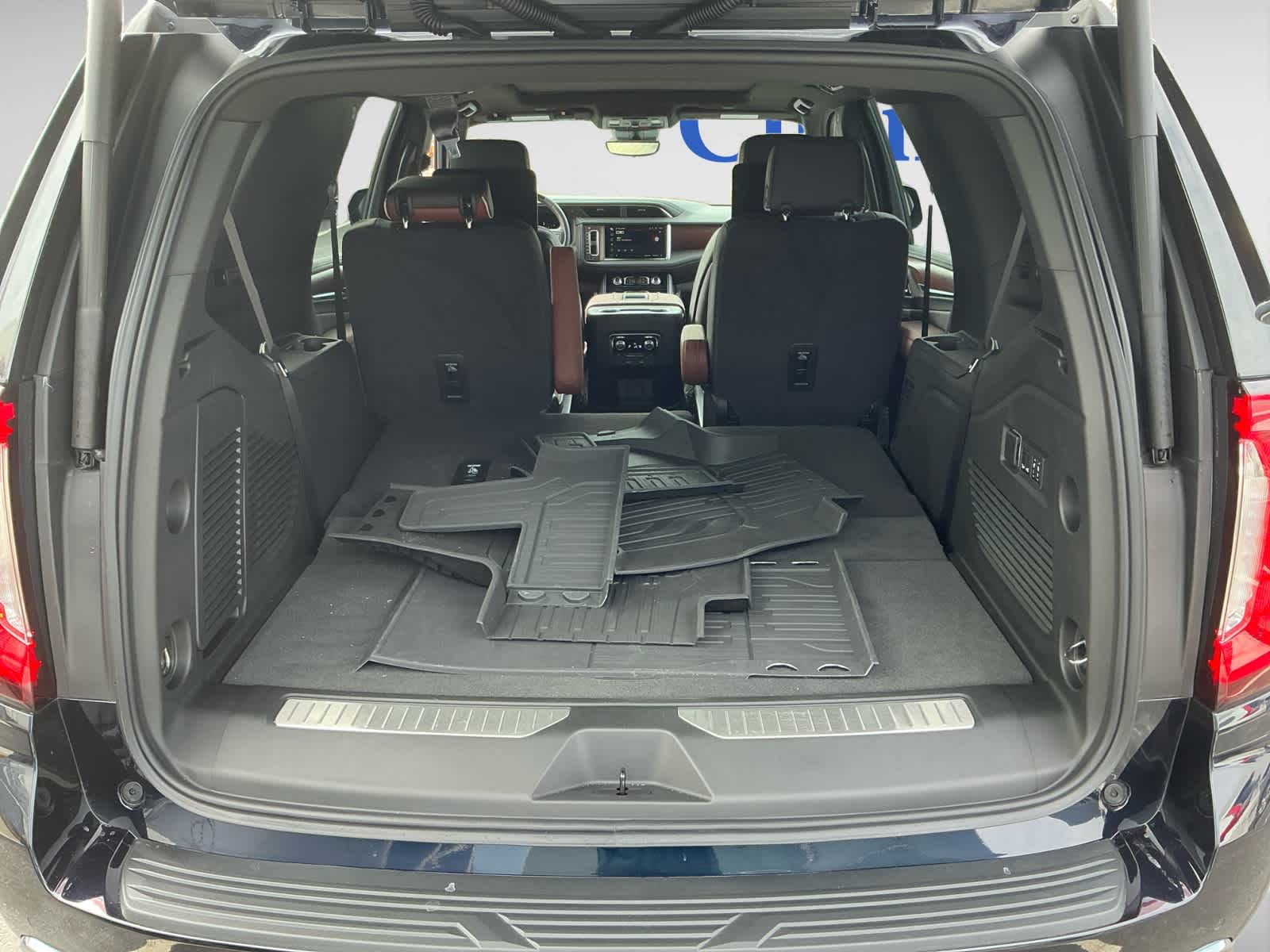 used 2024 GMC Yukon car, priced at $91,998
