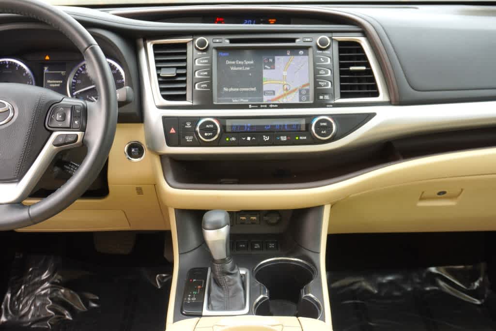 used 2019 Toyota Highlander car, priced at $25,998