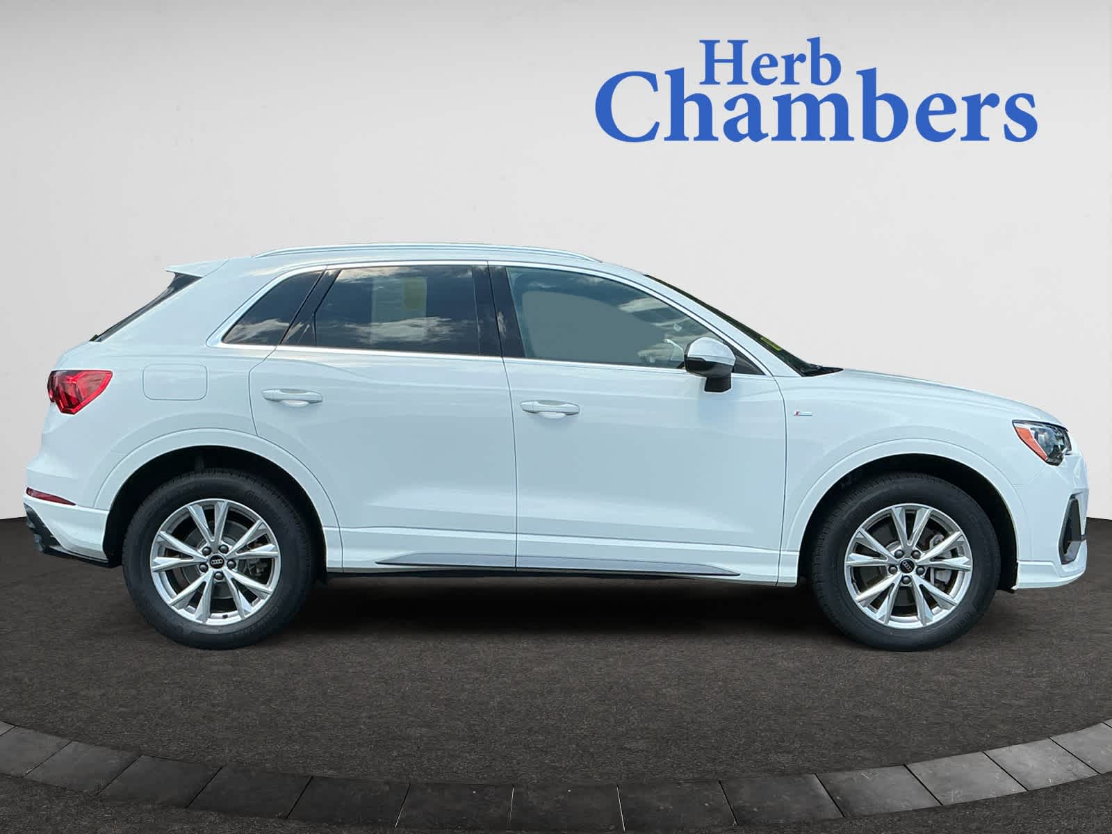 used 2022 Audi Q3 car, priced at $31,998