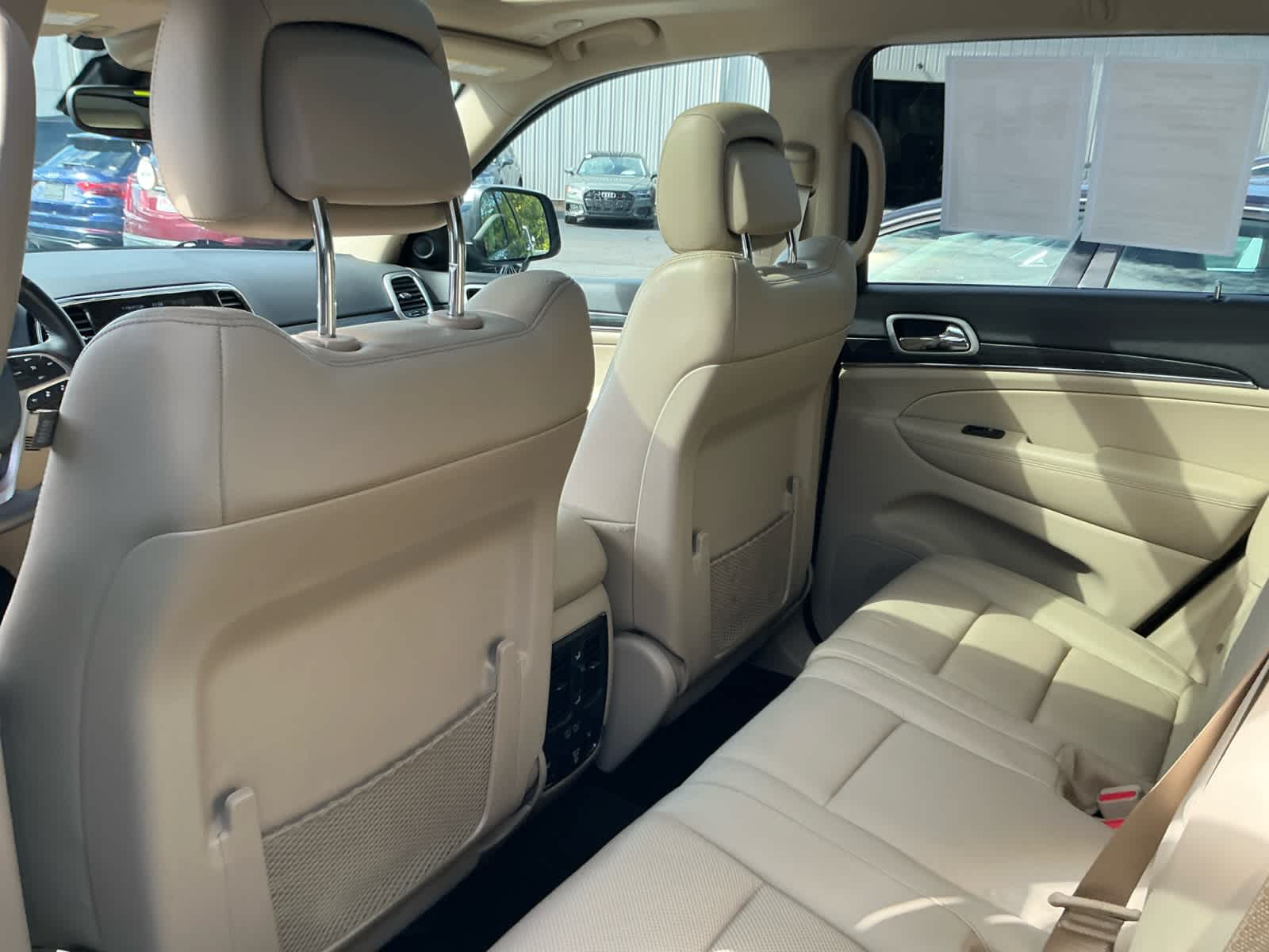 used 2020 Jeep Grand Cherokee car, priced at $27,099