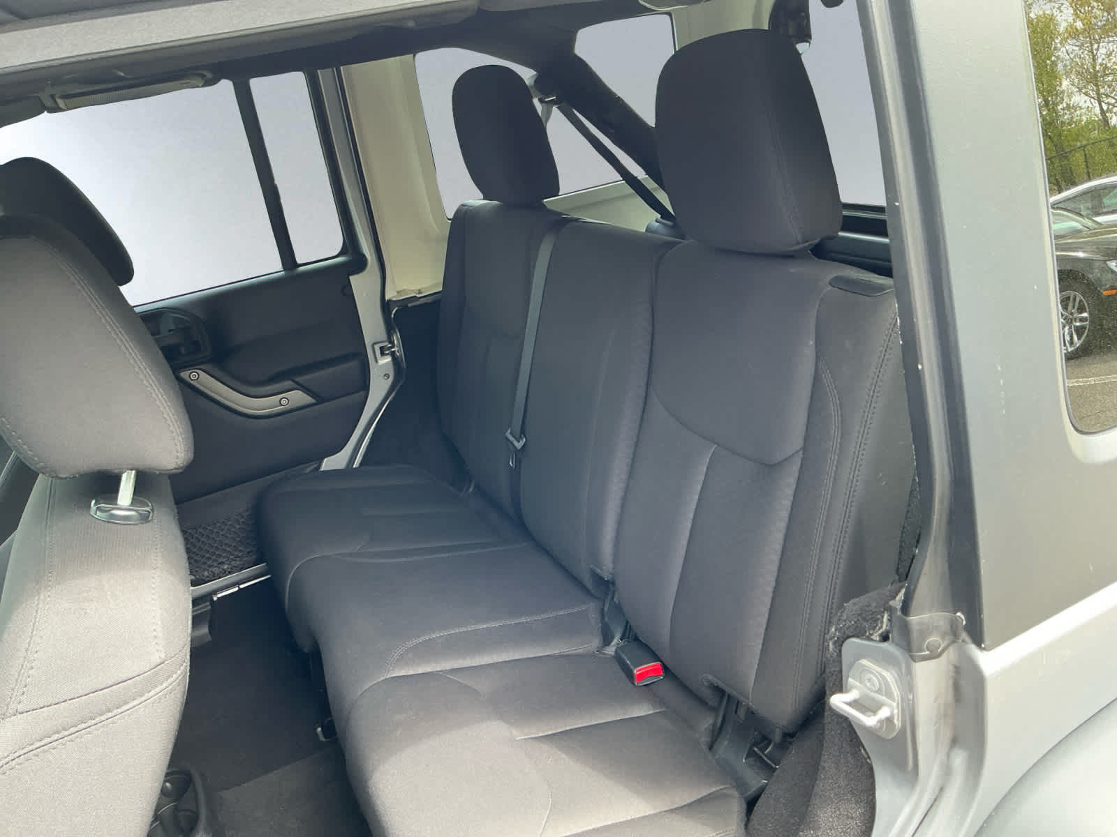 used 2015 Jeep Wrangler Unlimited car, priced at $13,998