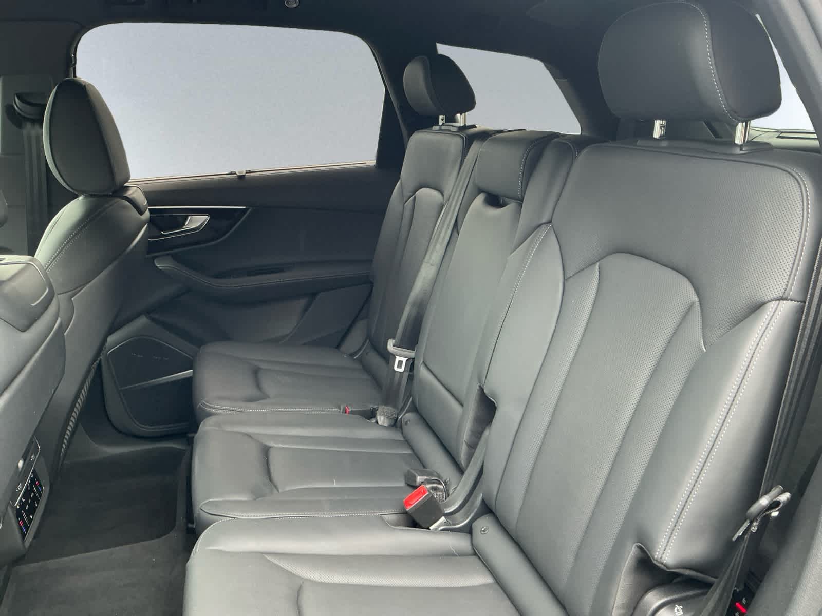 used 2025 Audi Q7 car, priced at $72,998