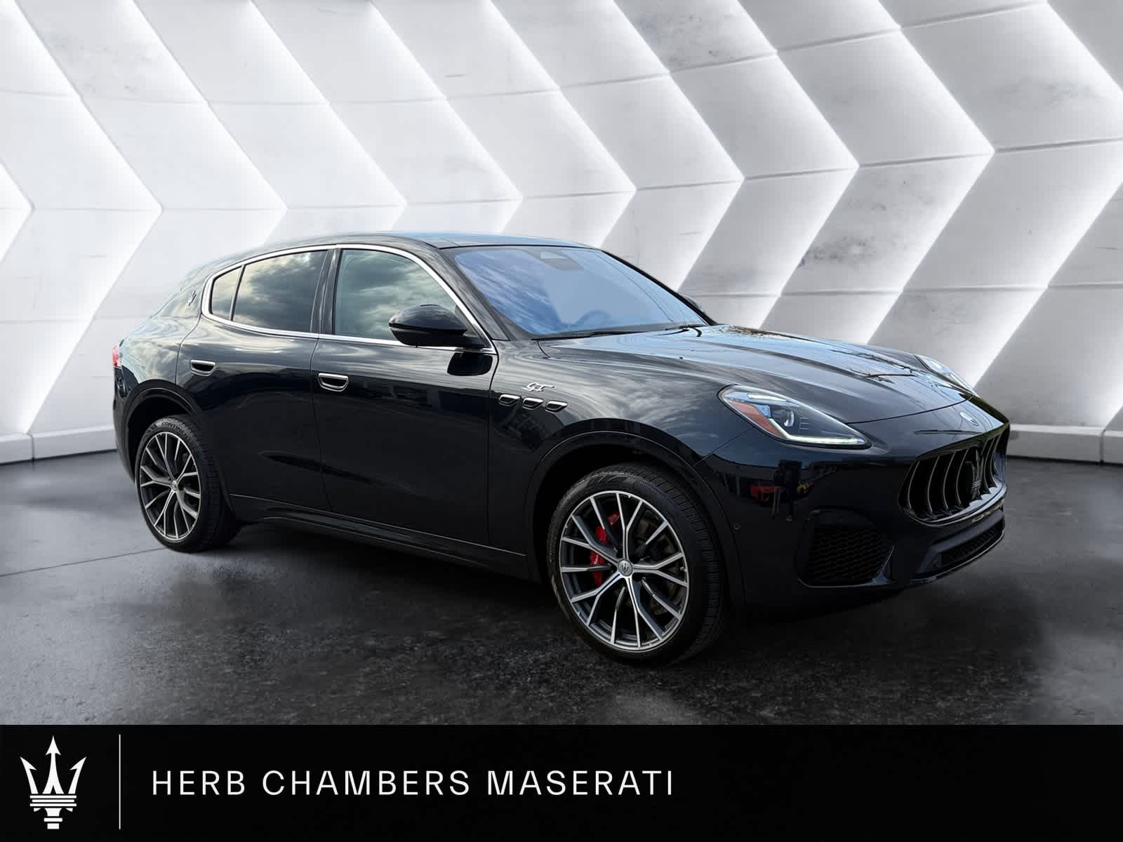 used 2023 Maserati Grecale car, priced at $50,998