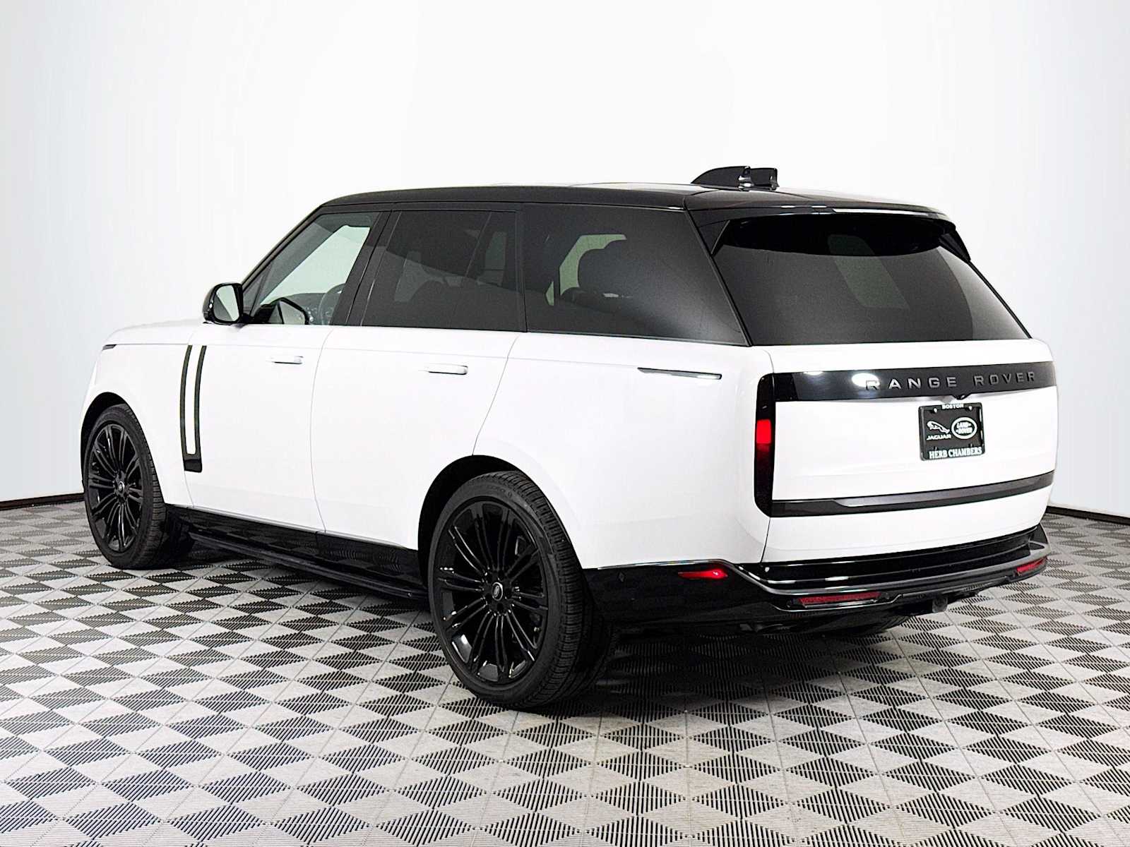 used 2024 Land Rover Range Rover car, priced at $129,998