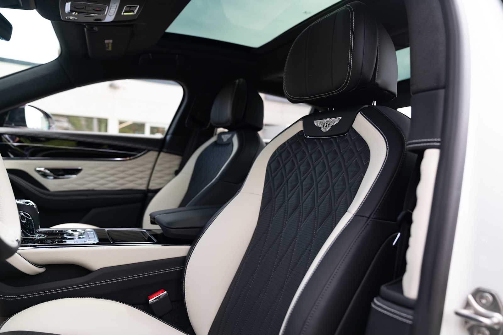 used 2023 Bentley Flying Spur car