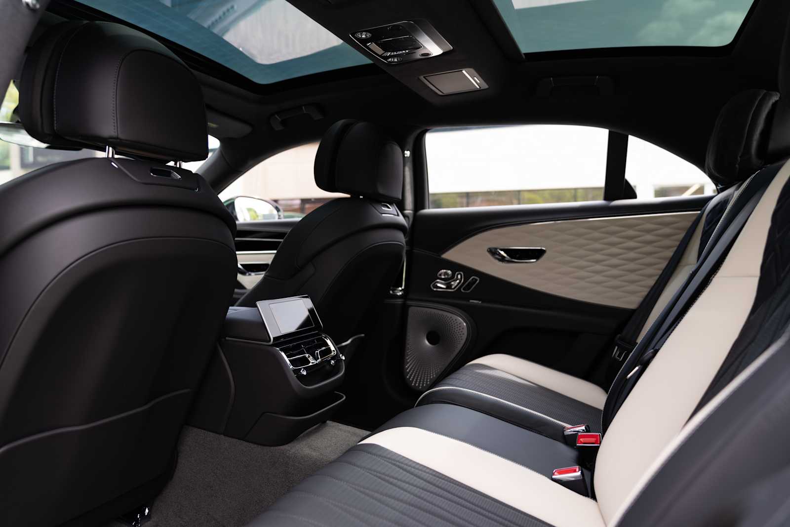 used 2023 Bentley Flying Spur car