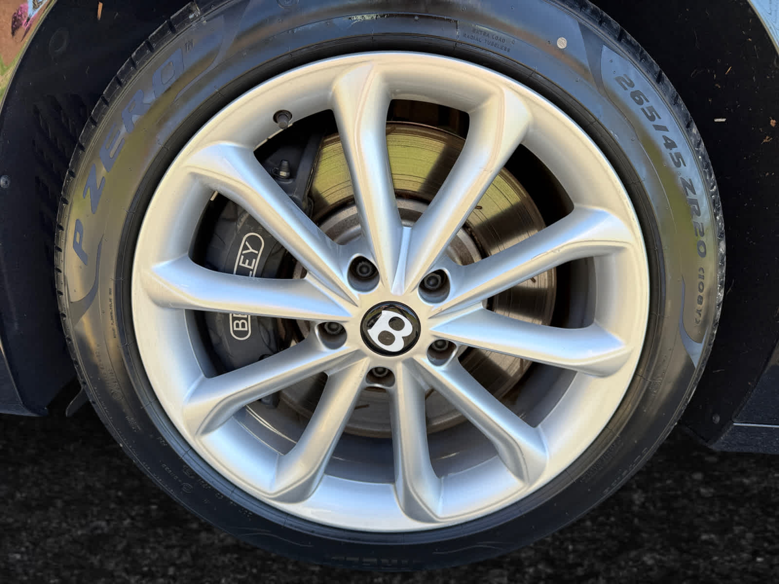 used 2022 Bentley Flying Spur Hybrid car