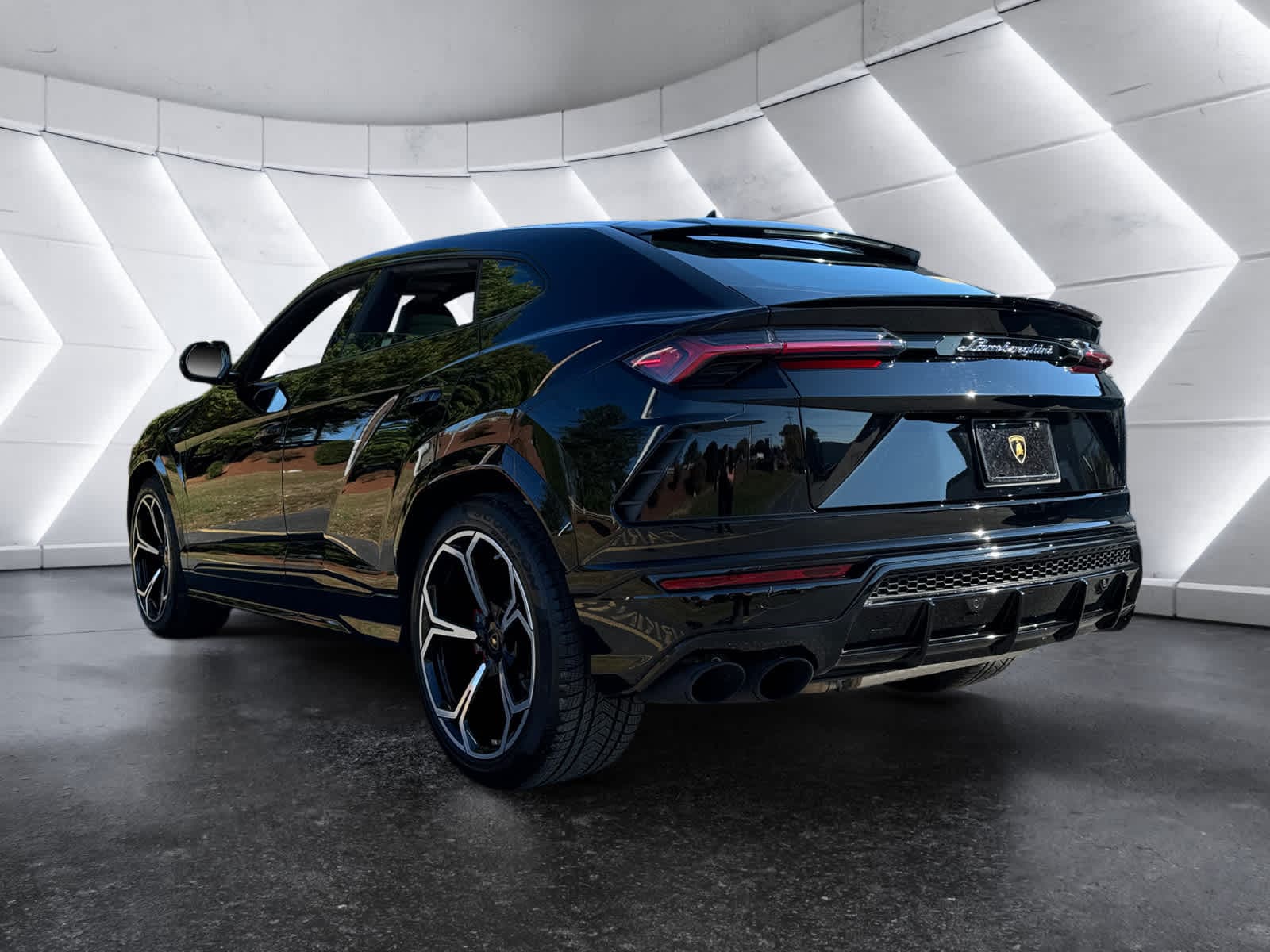 used 2021 Lamborghini Urus car, priced at $216,298