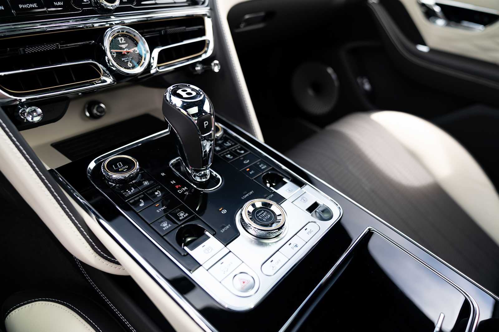 used 2023 Bentley Flying Spur car