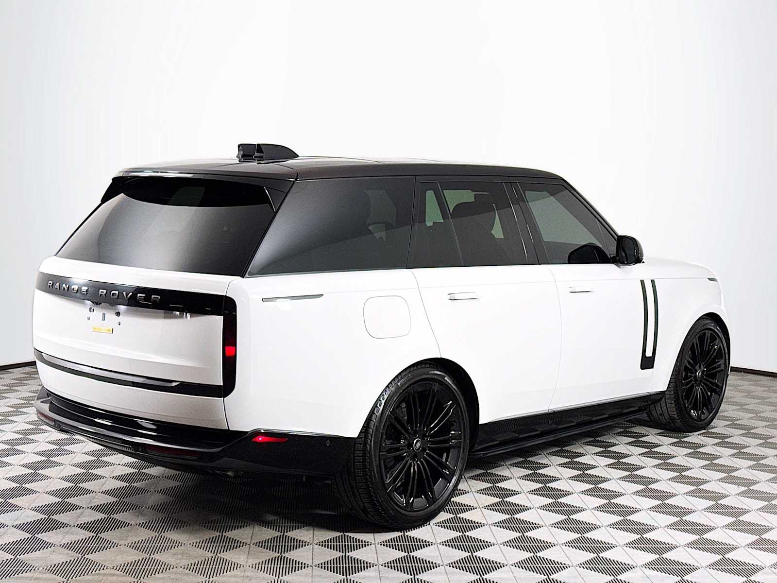 used 2024 Land Rover Range Rover car, priced at $149,998