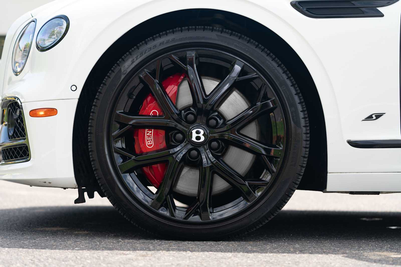 used 2023 Bentley Flying Spur car