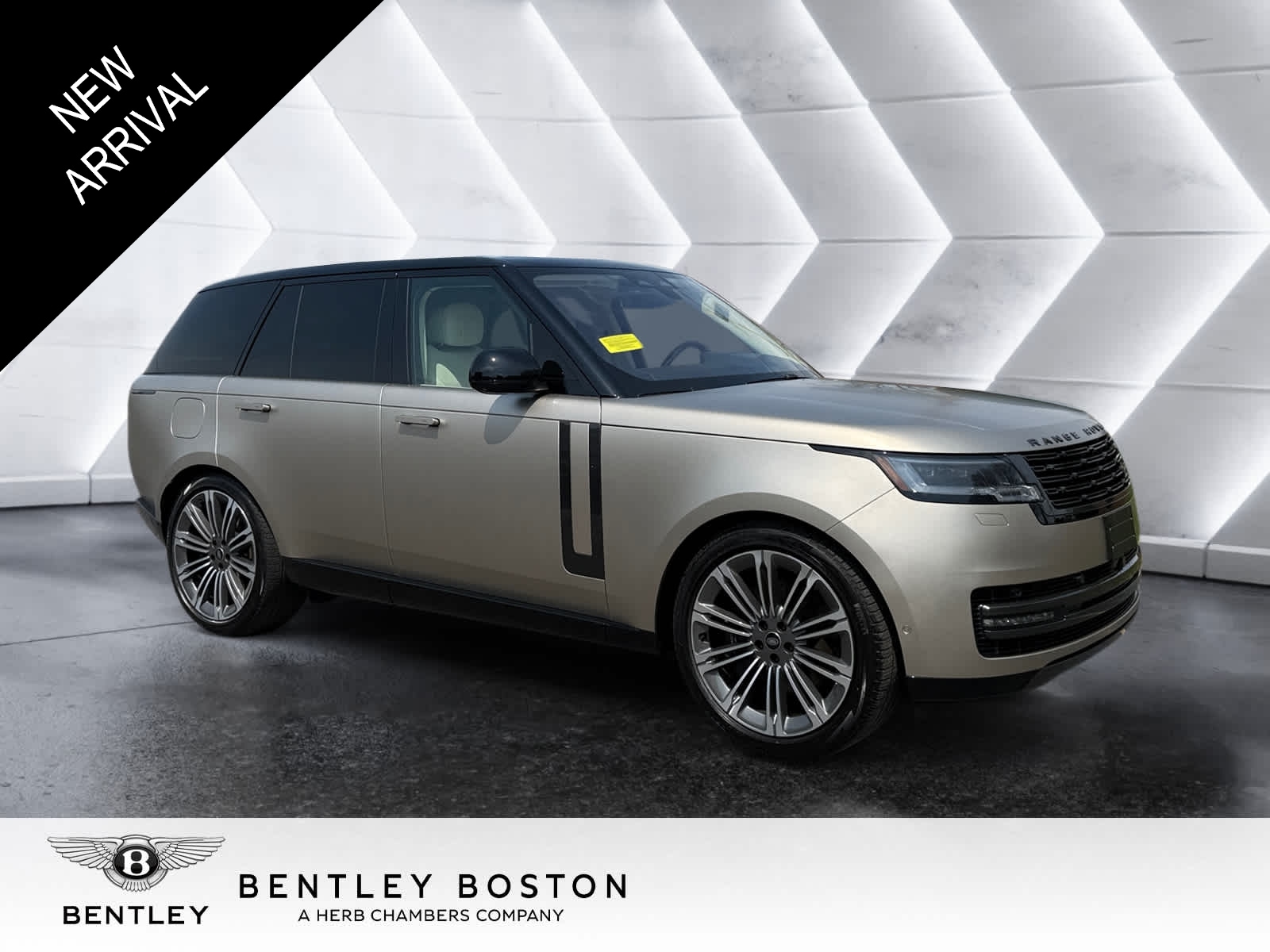 used 2023 Land Rover Range Rover car, priced at $107,798