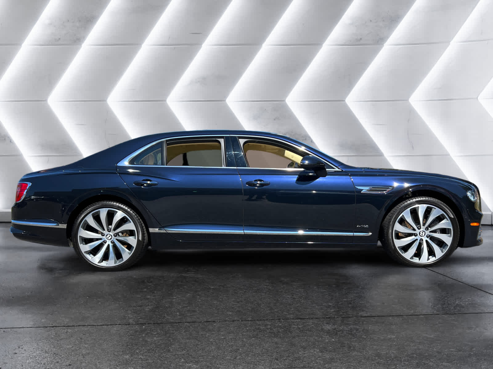 used 2022 Bentley Flying Spur car