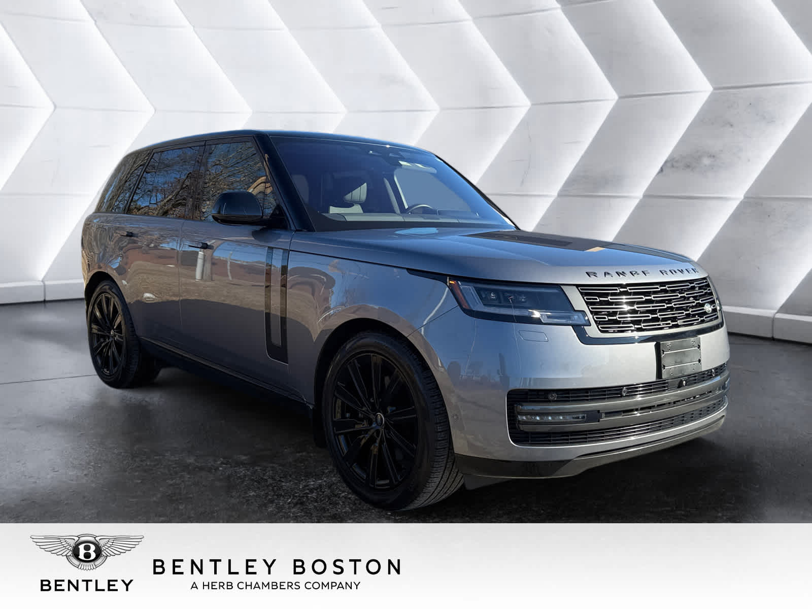 used 2023 Land Rover Range Rover car, priced at $108,598