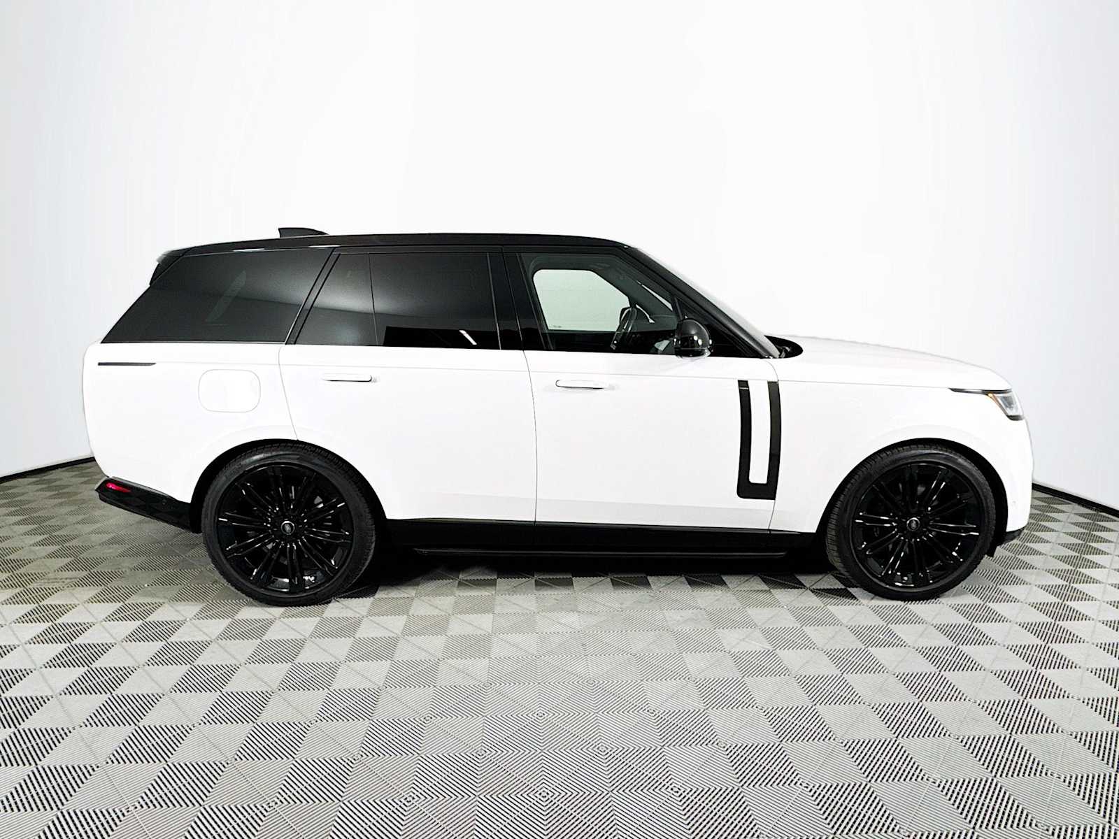 used 2024 Land Rover Range Rover car, priced at $129,998