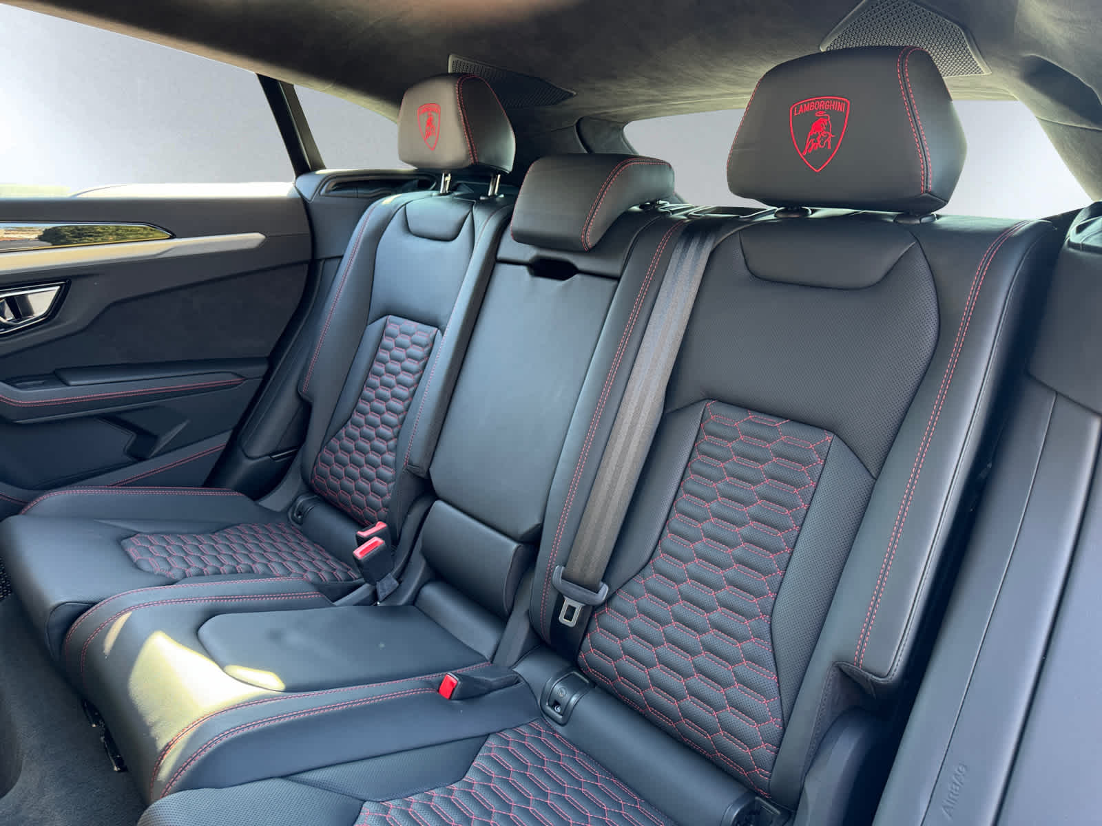 used 2021 Lamborghini Urus car, priced at $216,298