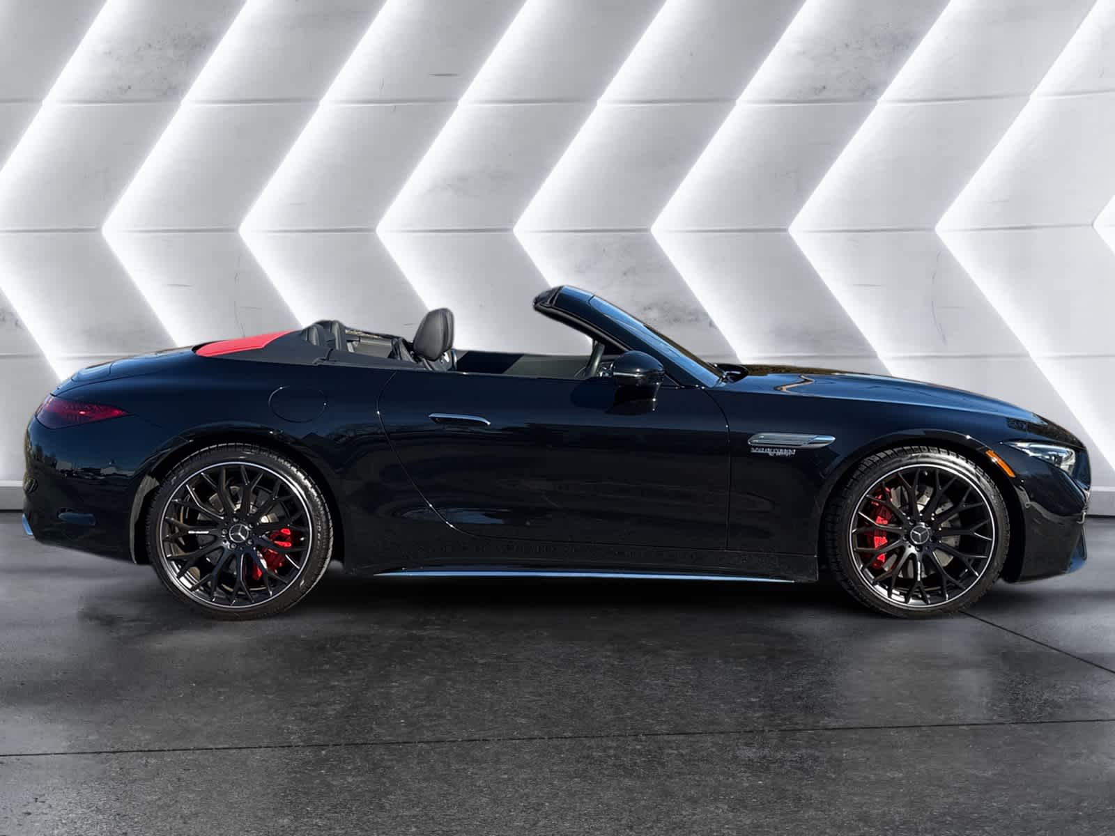 used 2023 Mercedes-Benz AMG SL 55 car, priced at $104,998