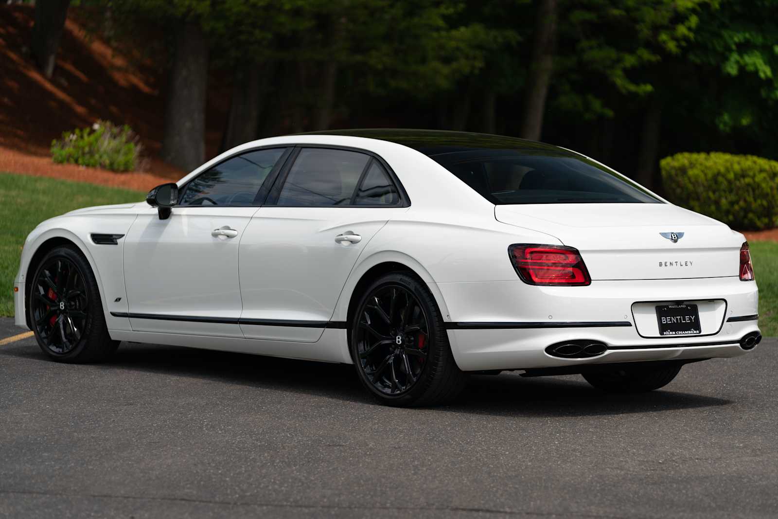 used 2023 Bentley Flying Spur car