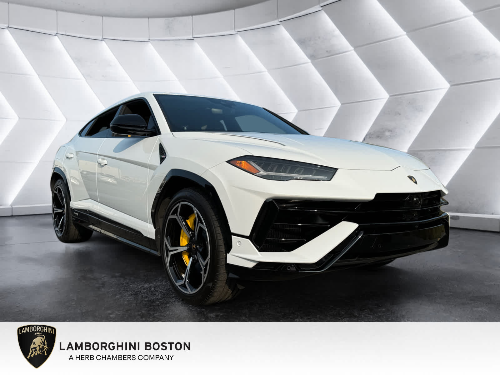 used 2023 Lamborghini Urus car, priced at $259,698