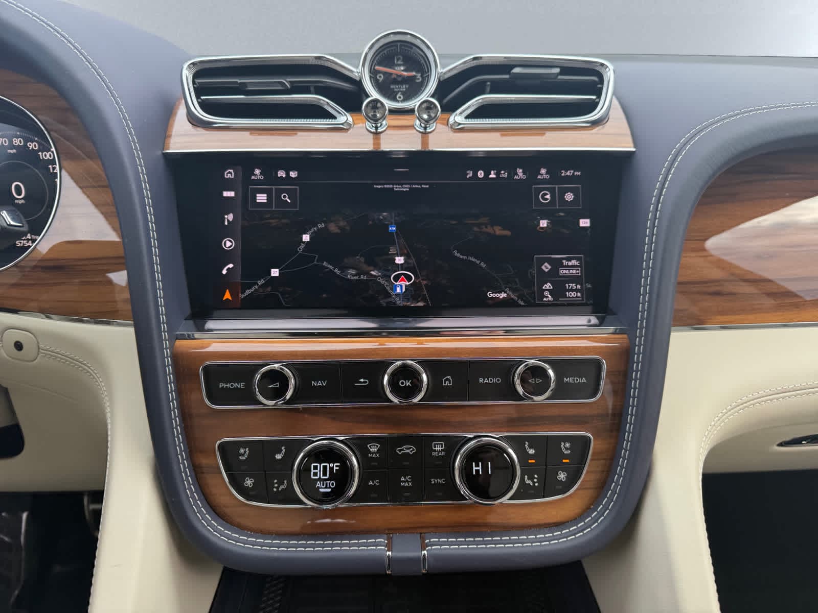 used 2024 Bentley Bentayga EWB car