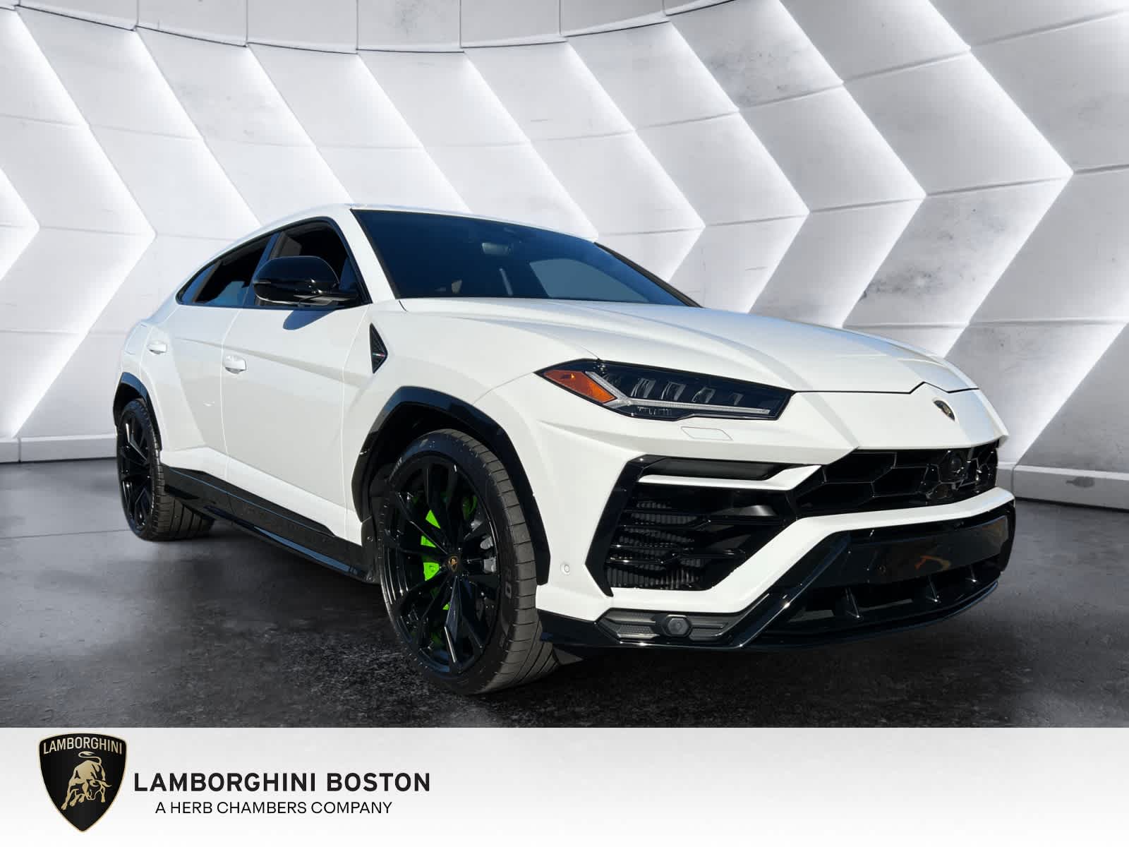 used 2022 Lamborghini Urus car, priced at $229,198