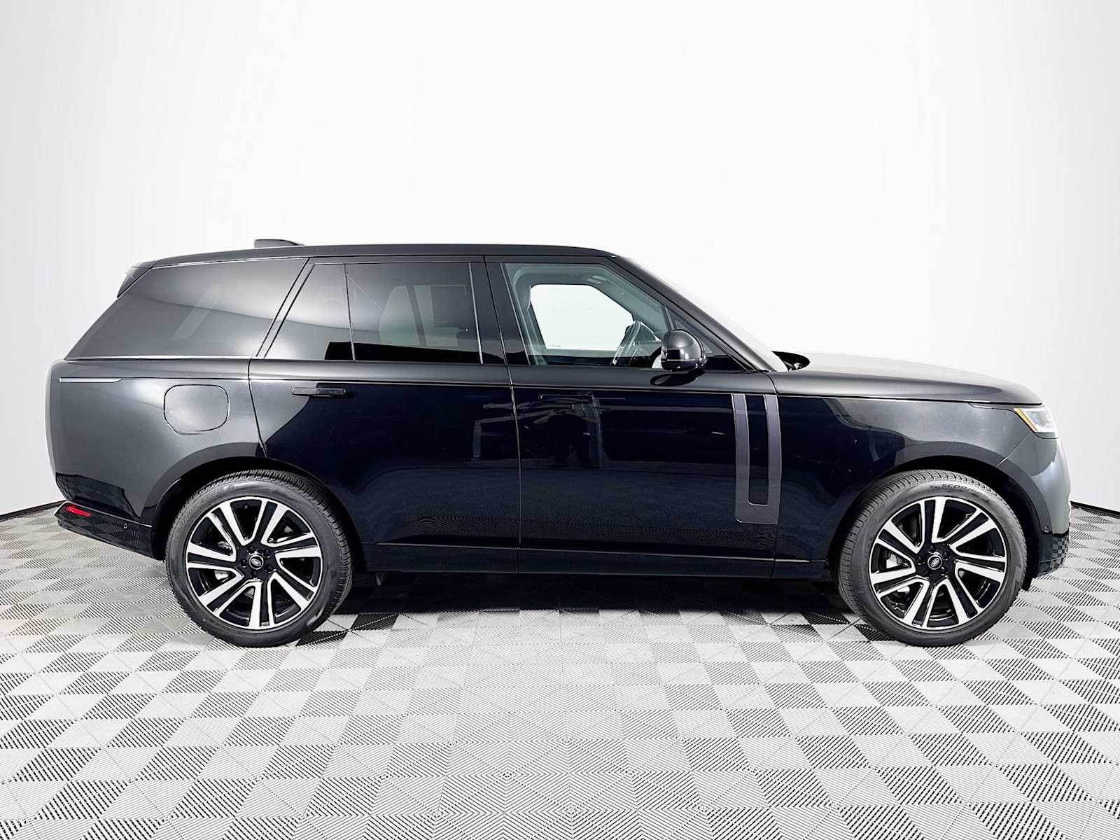 used 2023 Land Rover Range Rover car, priced at $115,298