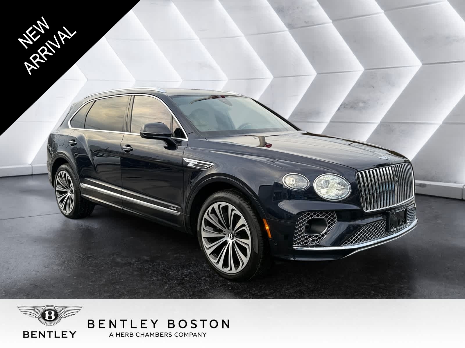 used 2023 Bentley Bentayga EWB car