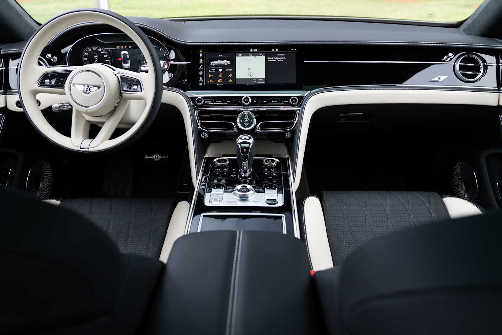 used 2023 Bentley Flying Spur car