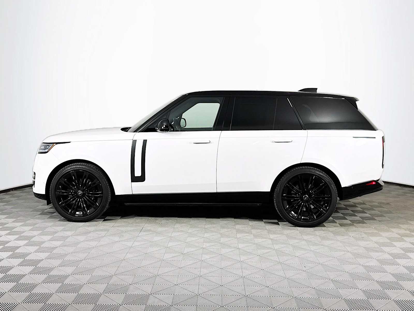 used 2024 Land Rover Range Rover car, priced at $129,998