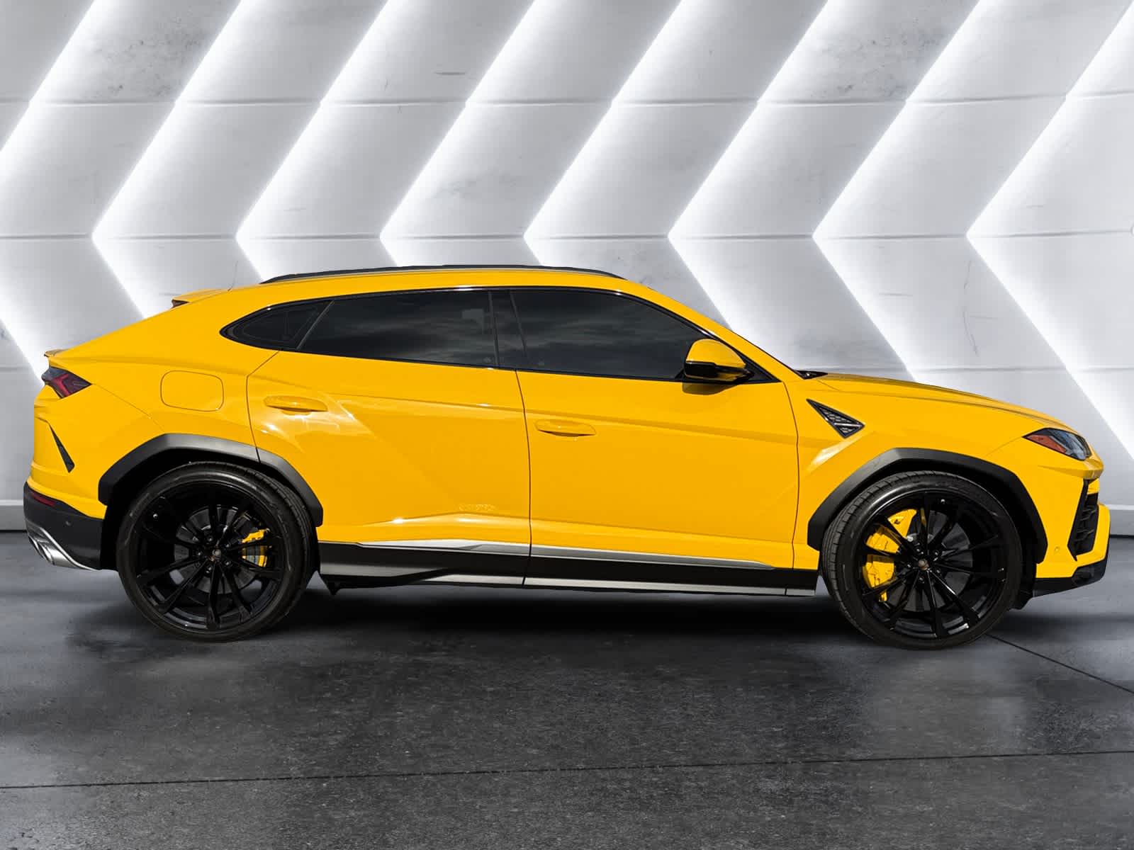 used 2022 Lamborghini Urus car, priced at $233,298