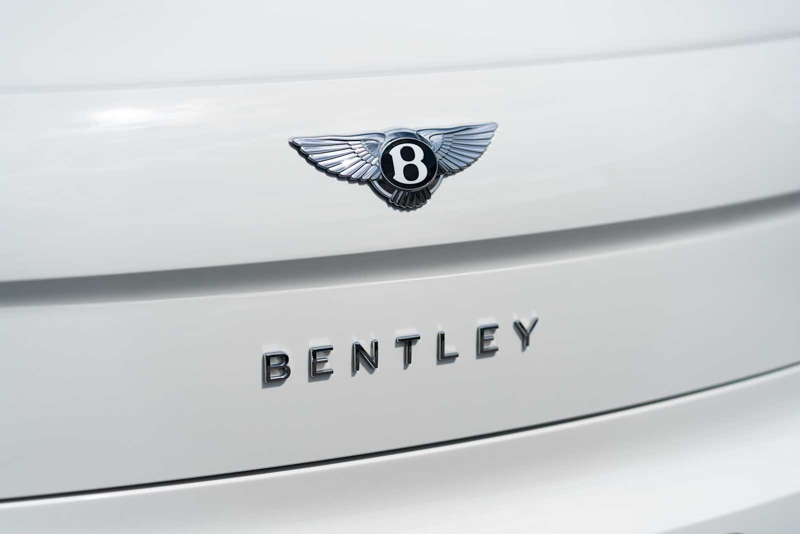 used 2023 Bentley Flying Spur car