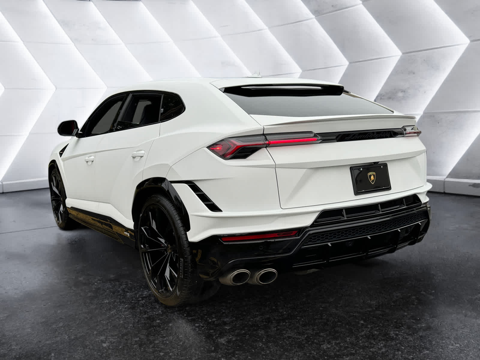 used 2023 Lamborghini Urus car, priced at $253,298