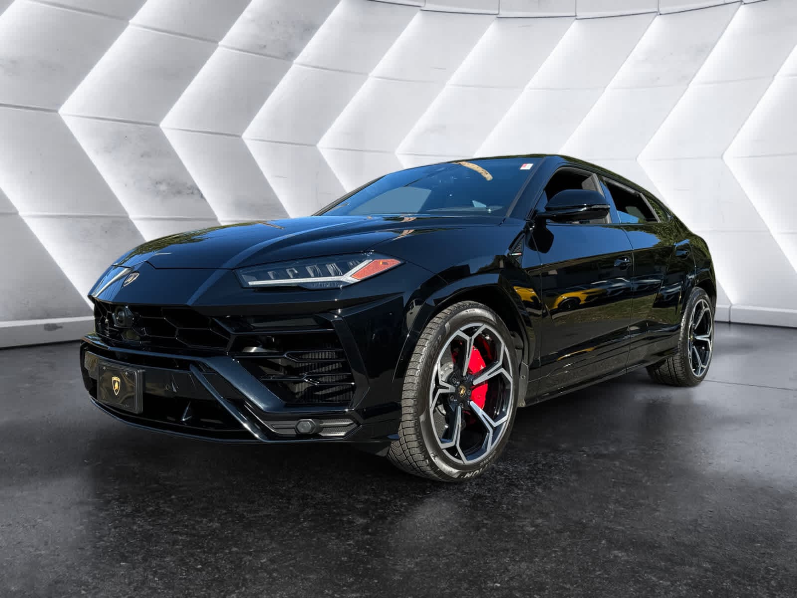 used 2021 Lamborghini Urus car, priced at $216,298