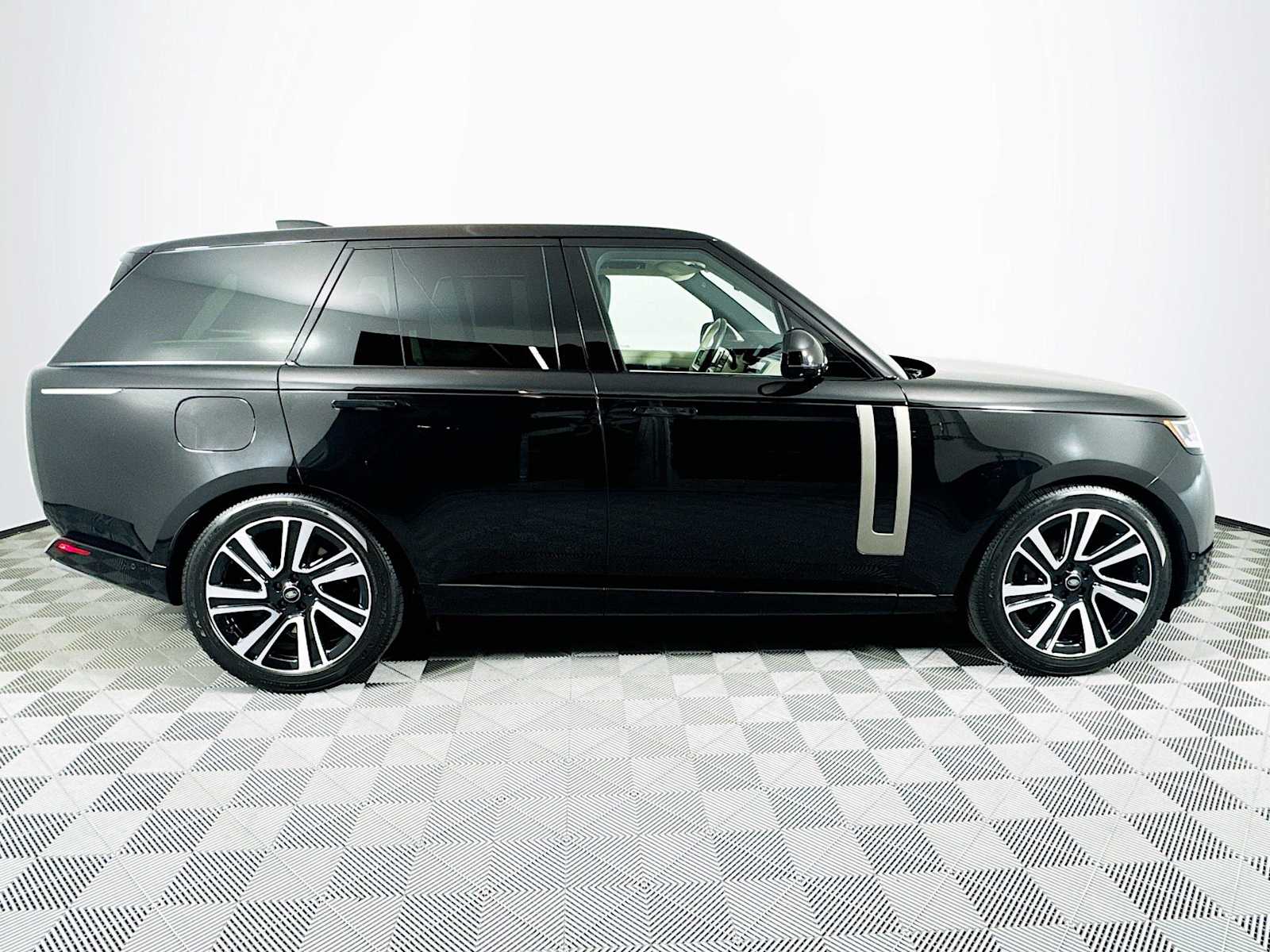 used 2023 Land Rover Range Rover car, priced at $127,998