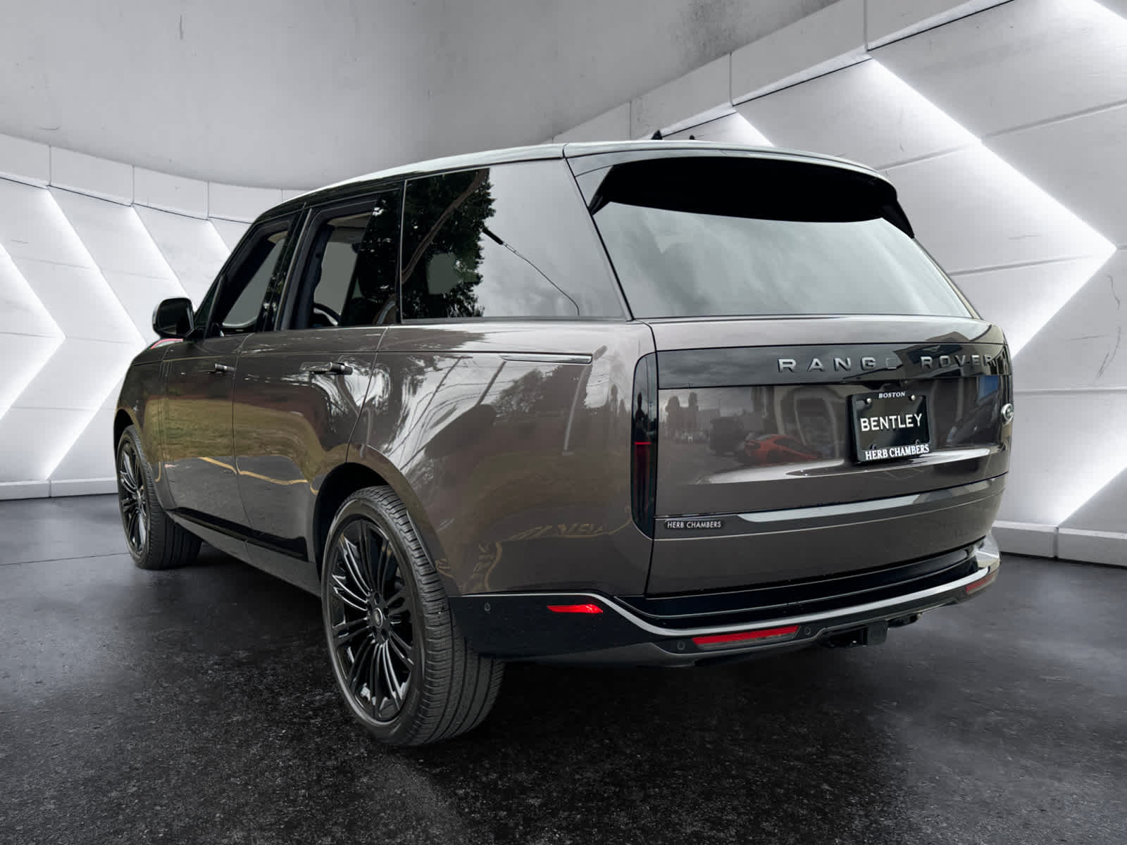 used 2023 Land Rover Range Rover car, priced at $125,998