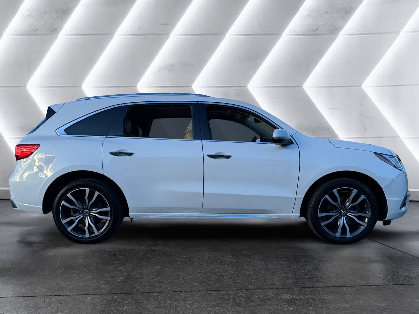 used 2020 Acura MDX car, priced at $29,498