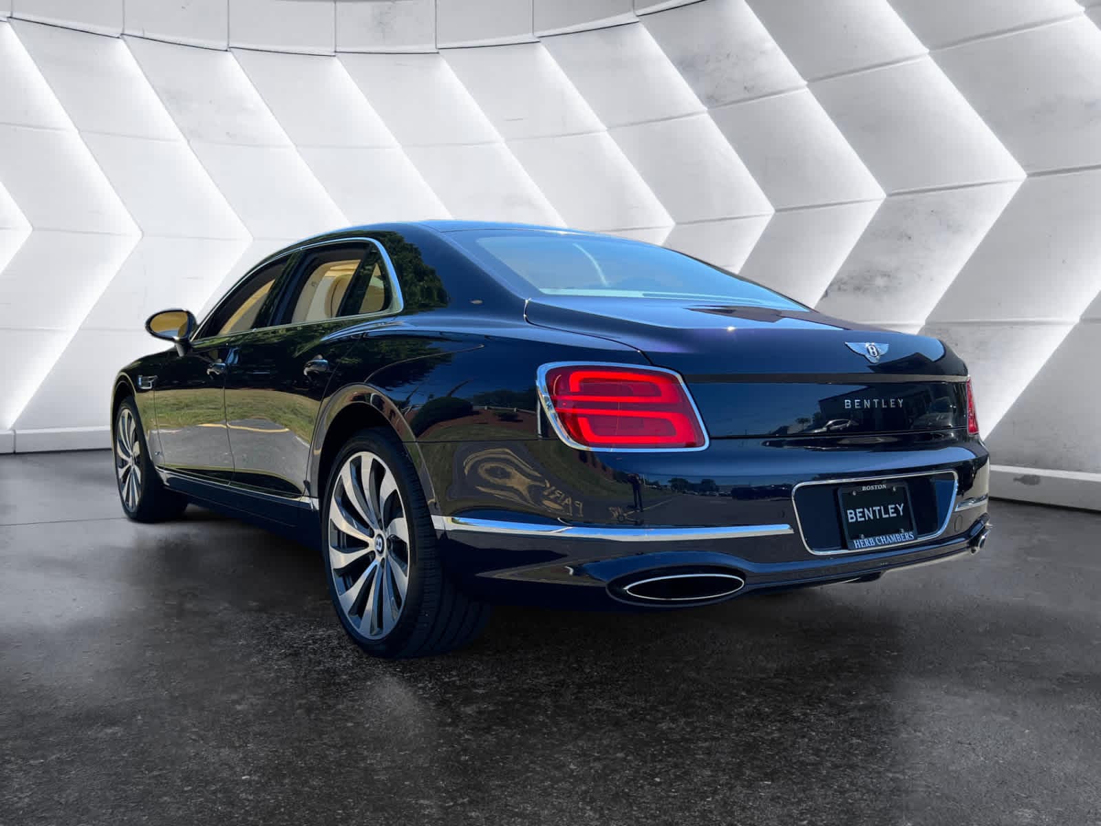 used 2022 Bentley Flying Spur car