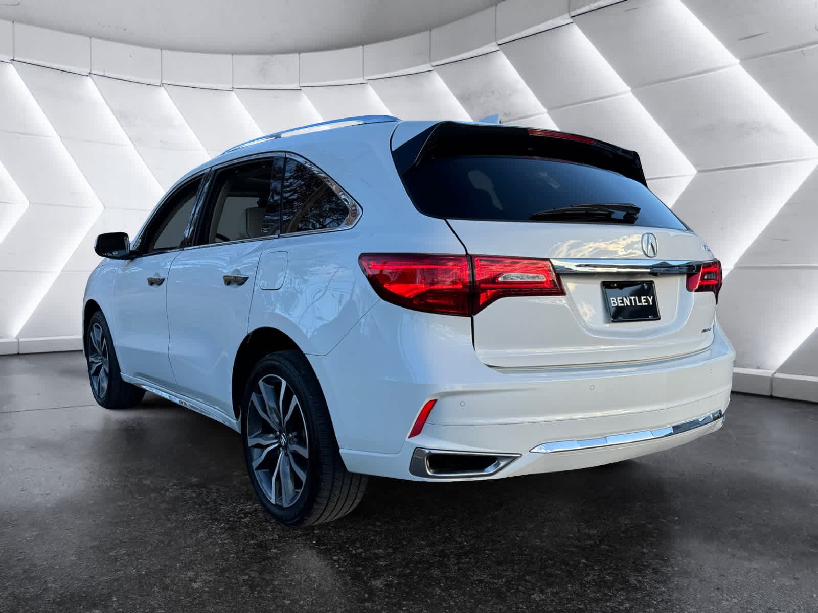 used 2020 Acura MDX car, priced at $29,498