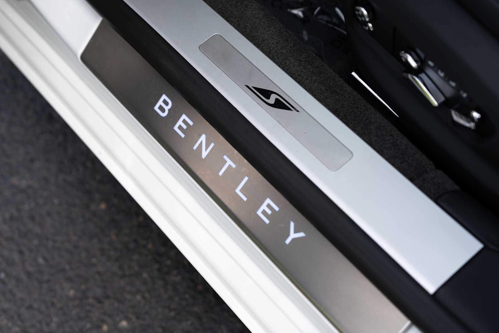used 2023 Bentley Flying Spur car