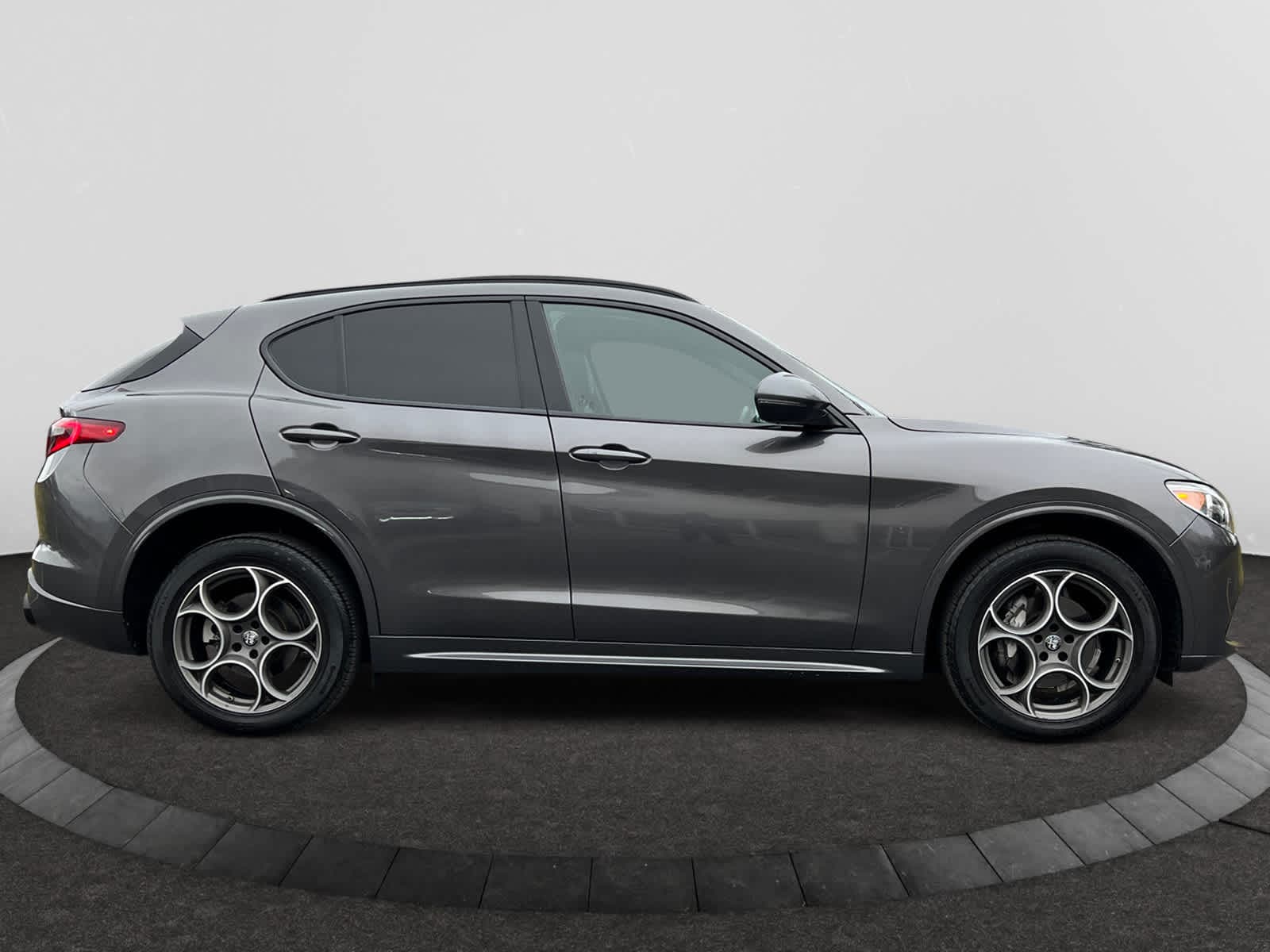 used 2022 Alfa Romeo Stelvio car, priced at $27,298