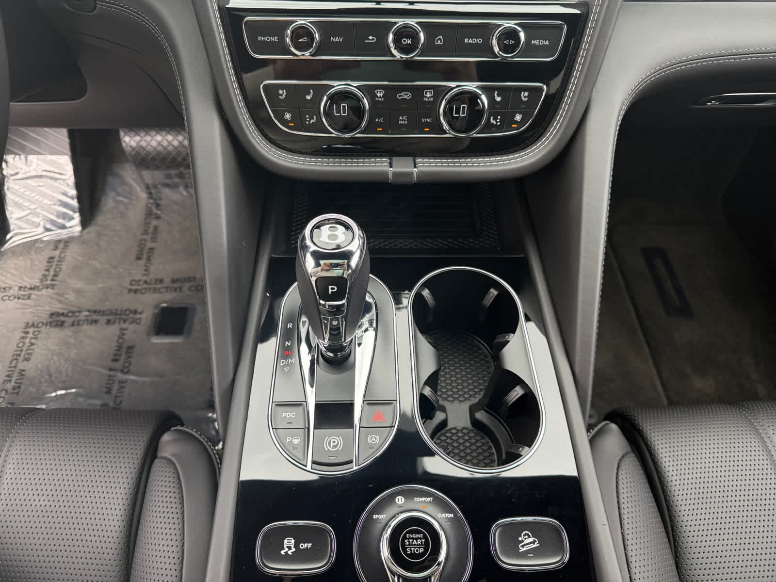 used 2023 Bentley Bentayga EWB car