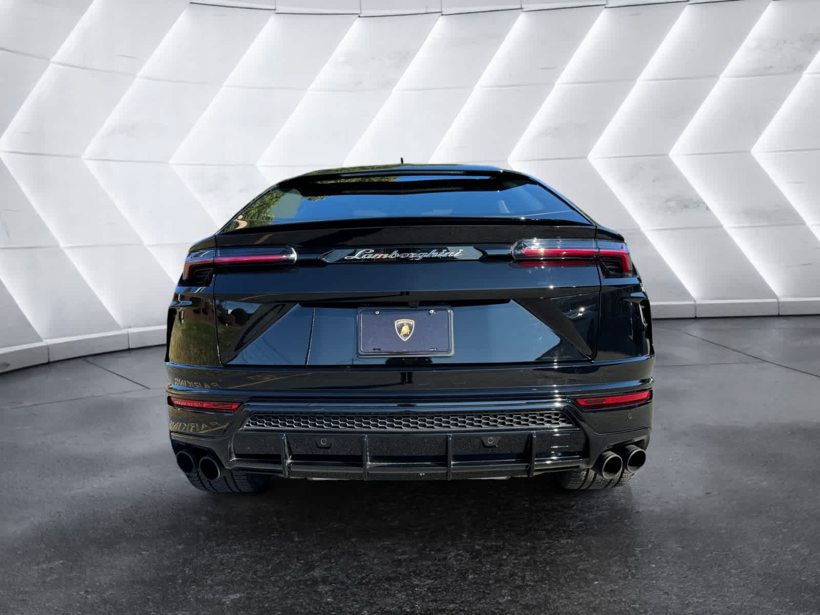 used 2021 Lamborghini Urus car, priced at $216,298