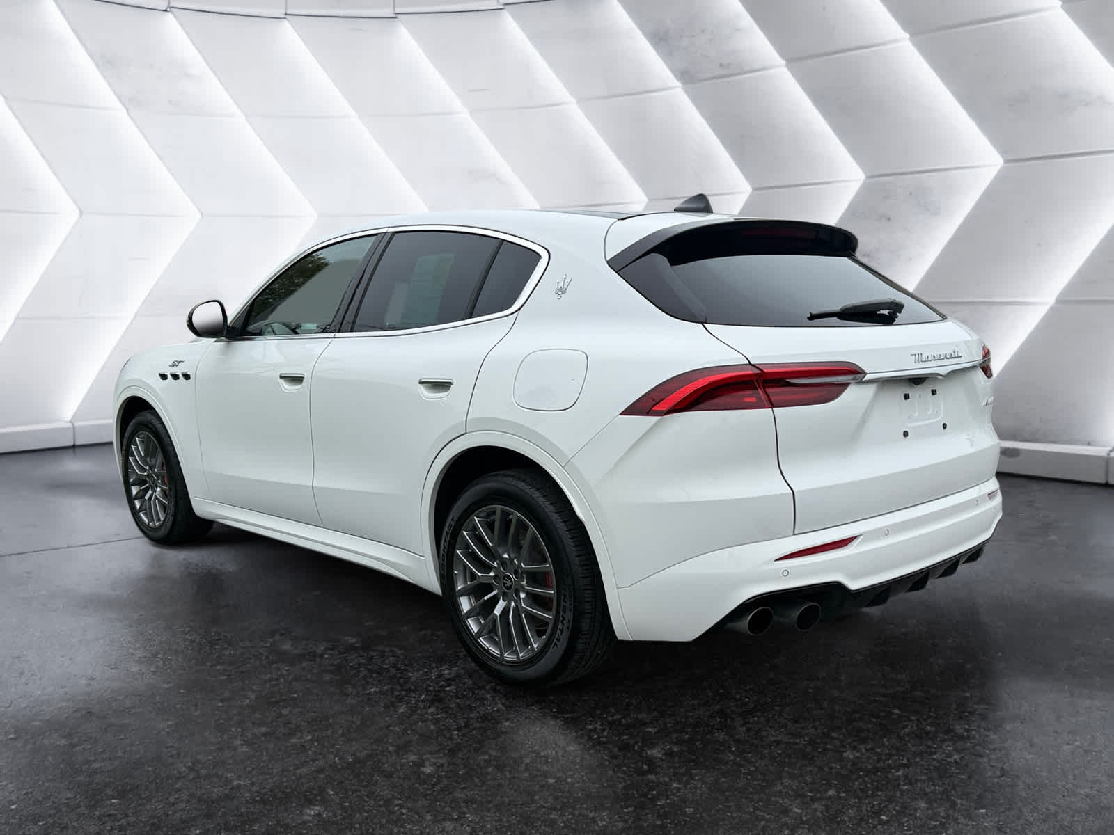 used 2024 Maserati Grecale car, priced at $54,998