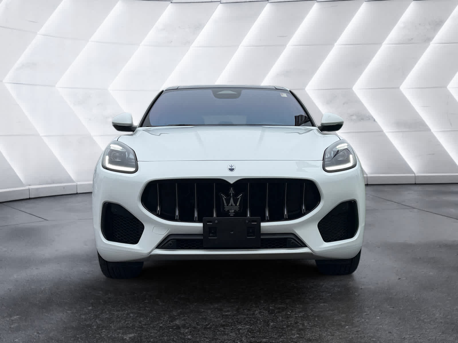 used 2024 Maserati Grecale car, priced at $54,998