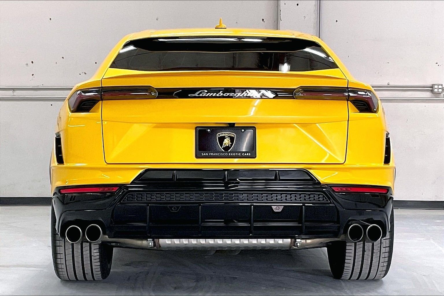 used 2023 Lamborghini Urus S car, priced at $289,991