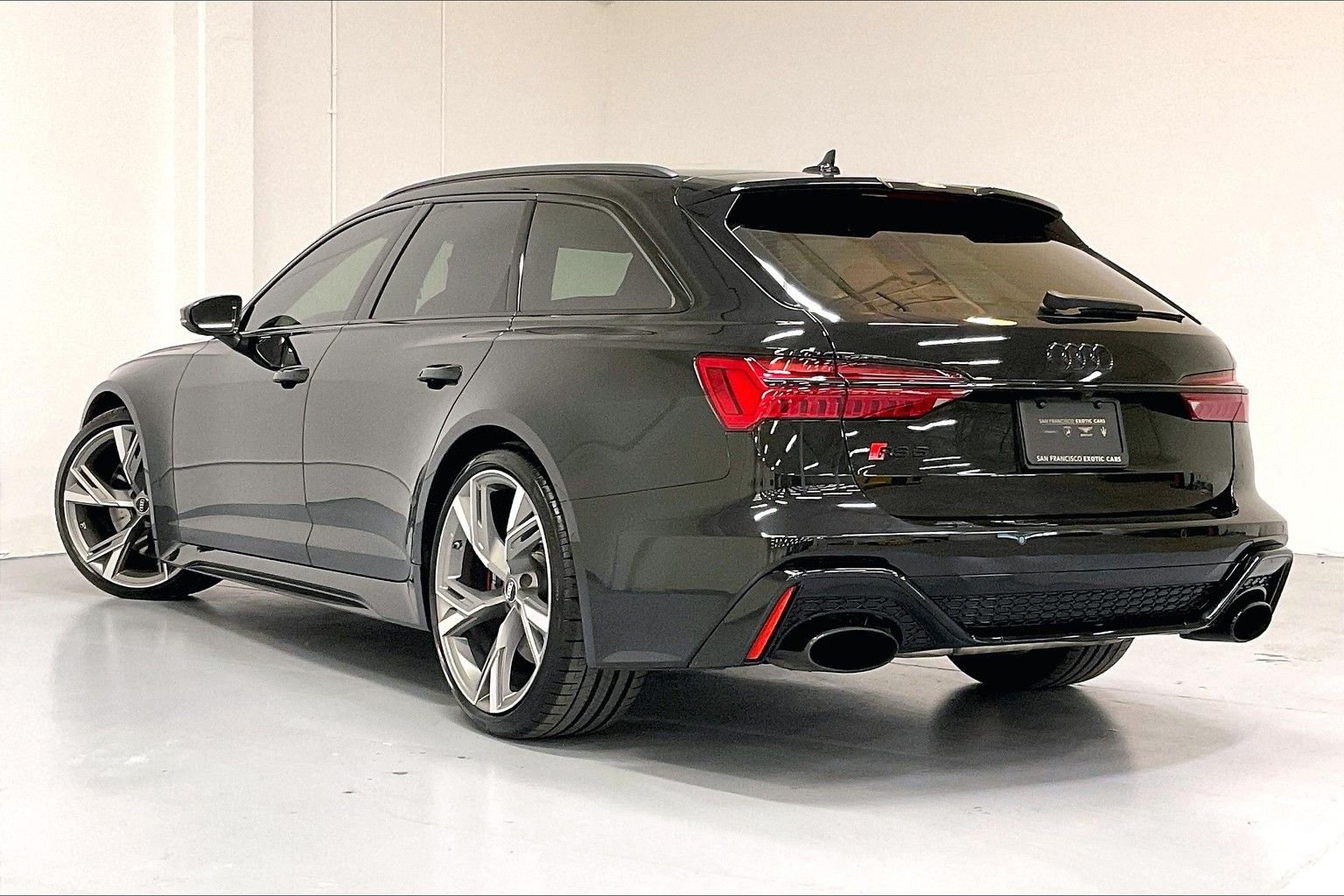 used 2021 Audi RS 6 car, priced at $92,491