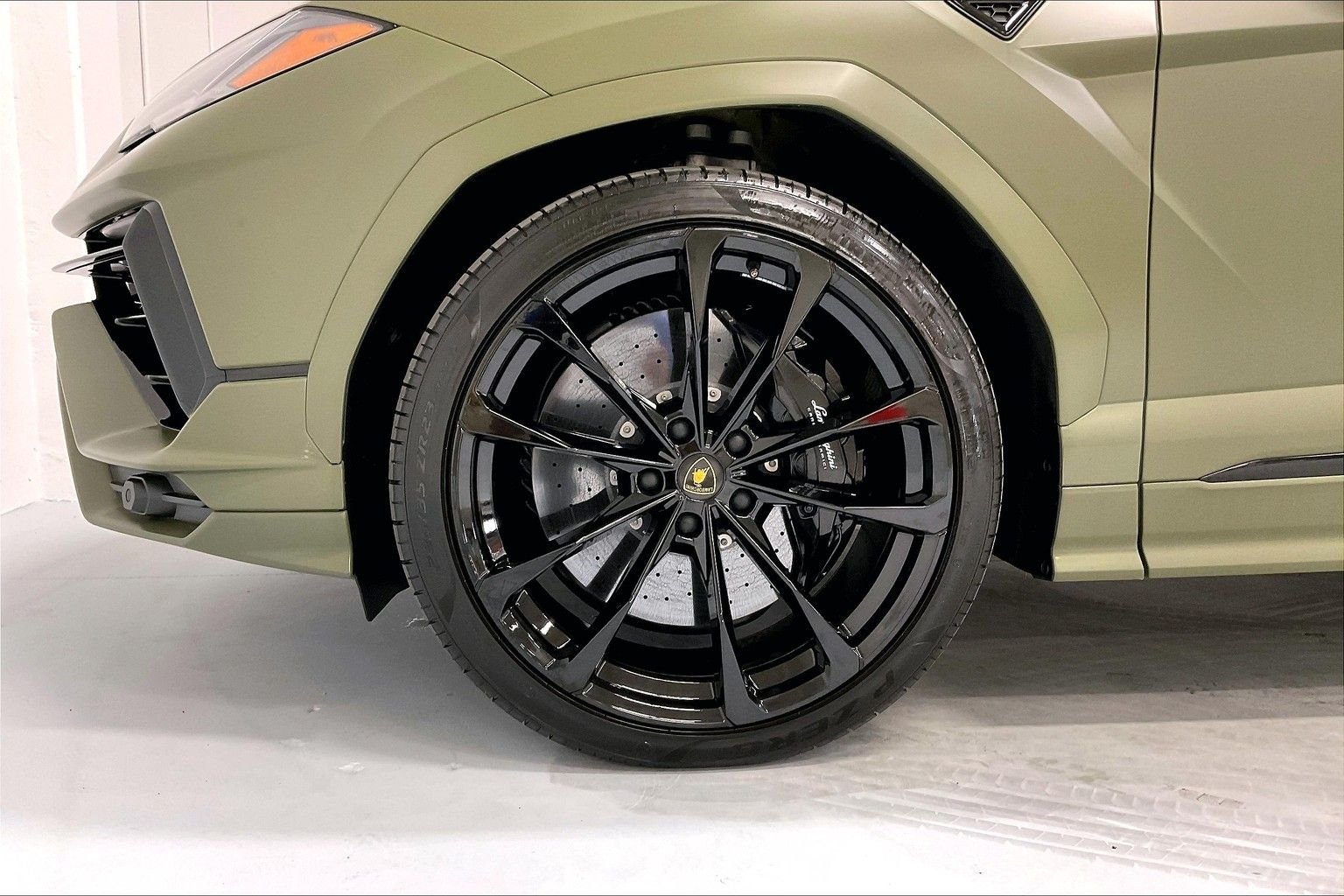 used 2024 Lamborghini Urus S car, priced at $289,991