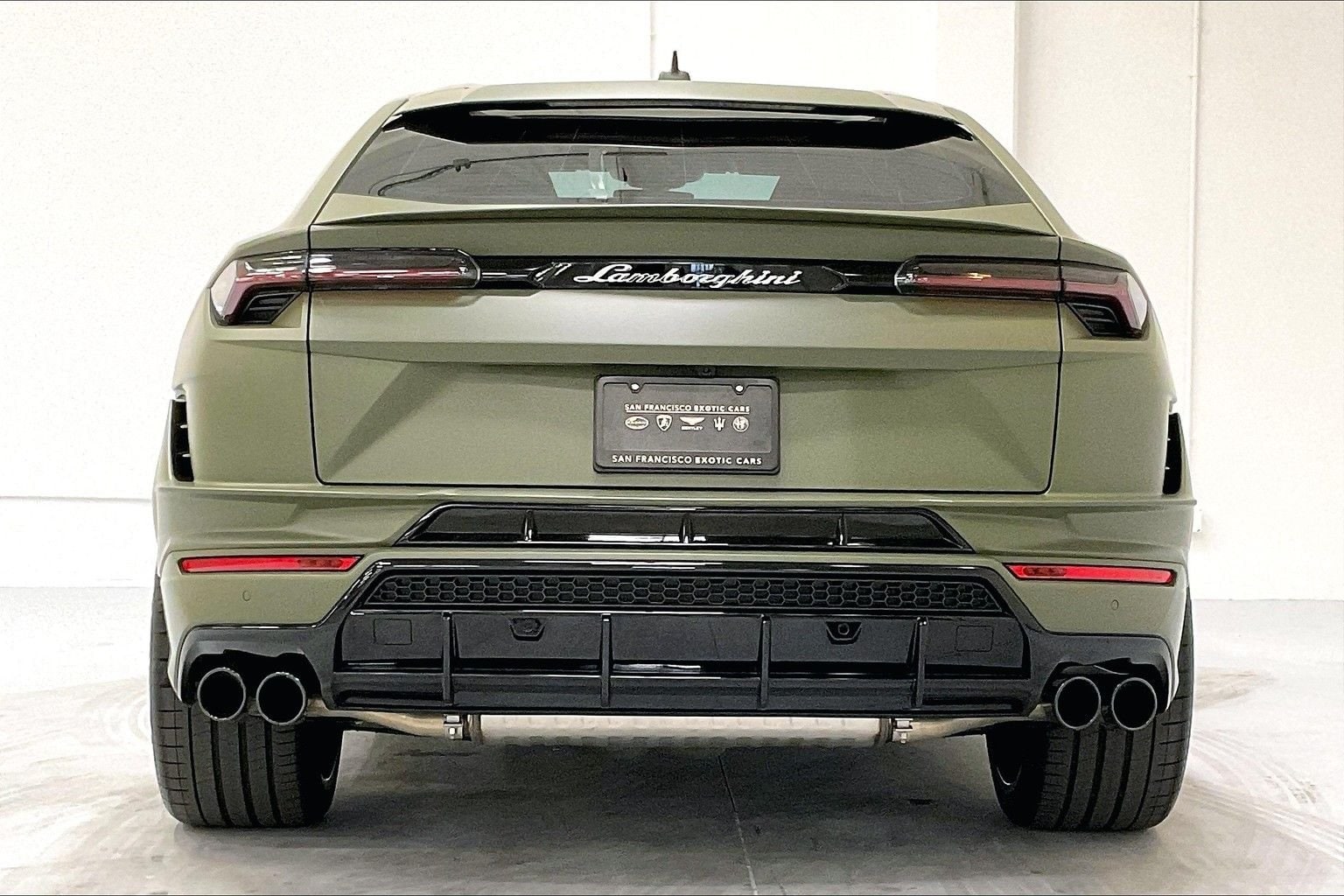 used 2024 Lamborghini Urus S car, priced at $289,991